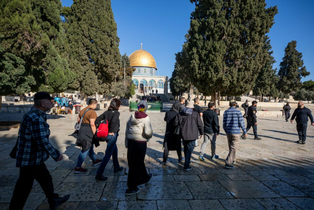 Rocket Fired Friday Evening Was Intercepted Over Dome Of The&nbsp;Rock