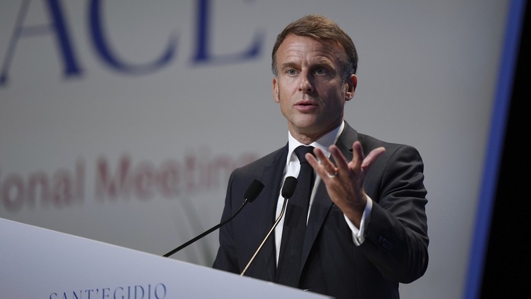 Macron calls for new world&nbsp;order