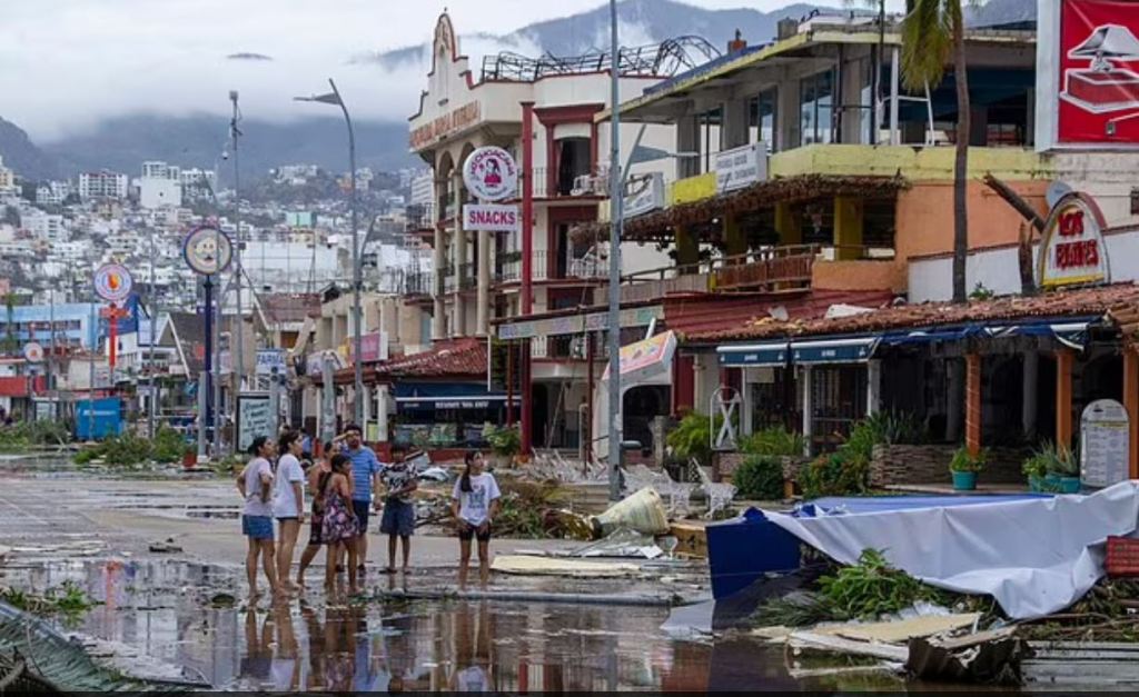 Hurricane Otis hits Acapulco: Category 5 storm unleashes massive floods, widespread destruction, 27&nbsp;dead