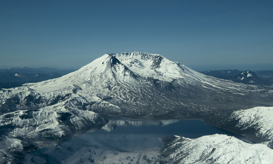 400 earthquakes recorded under Mount St. Helens since&nbsp;mid-July