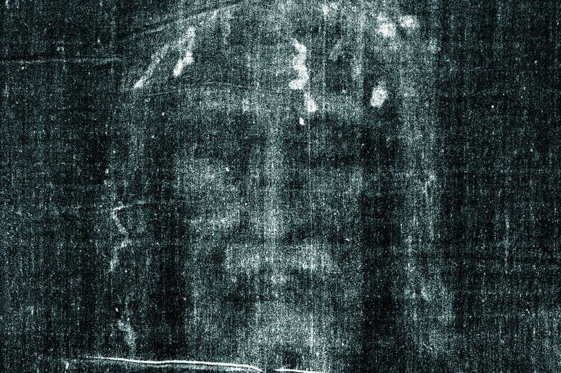 UPDATE: Team of Scientists say Turin Shroud ‘is real’ as scientists discover ‘evidence’ it is 2,000 years&nbsp;old