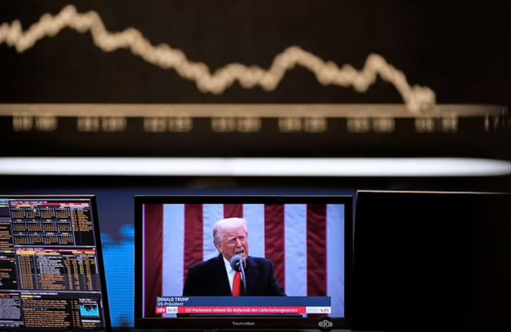 BREAKING NEWS: Top US bank makes terrifying doomsday prediction as US markets are set to TANK for second day after Trump’s tariffs turned world economy on its&nbsp;head