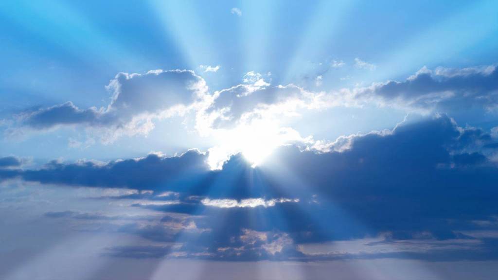 Oncologist Studies 5,000 Cases of Near Death Experiences, Says They Prove Life After&nbsp;Death