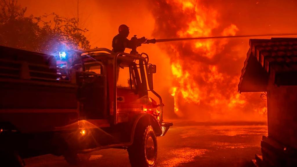 France Orders Largest Peacetime Evacuation Since WWII As Wildfires&nbsp;Rage